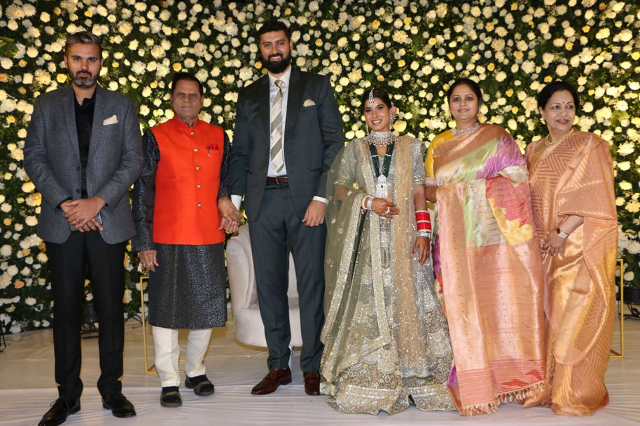 Celebs-at-Jayasudha-Kapoor-Elder-Son-Nihar-Wedding-Reception